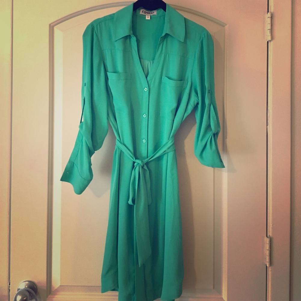 Collared Button-Front Green Shirt Dress with Tie Belt